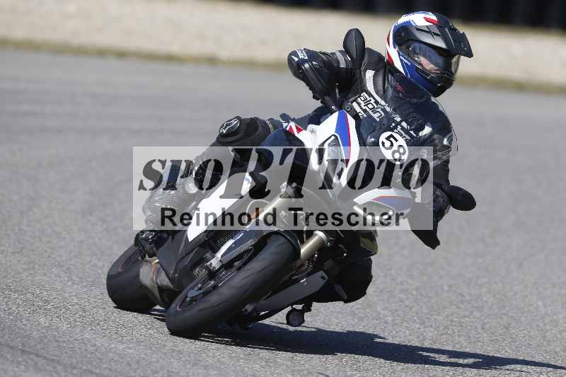 /01 02.04.2026 MAZ ADR/Gruppe gelb Gruppe gruen/58